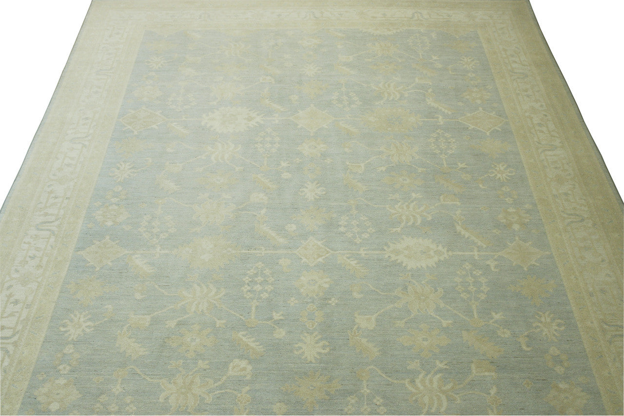 Full view of Oushak Chobi rug