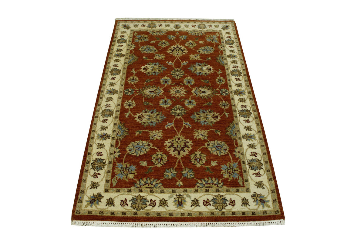 Oushak Agra Chobi rug border detail