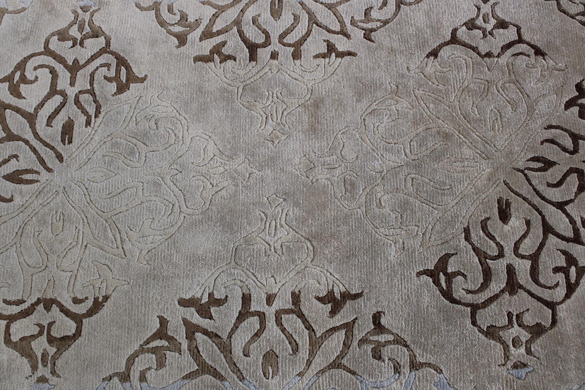 Modern Abusson rug corner detail