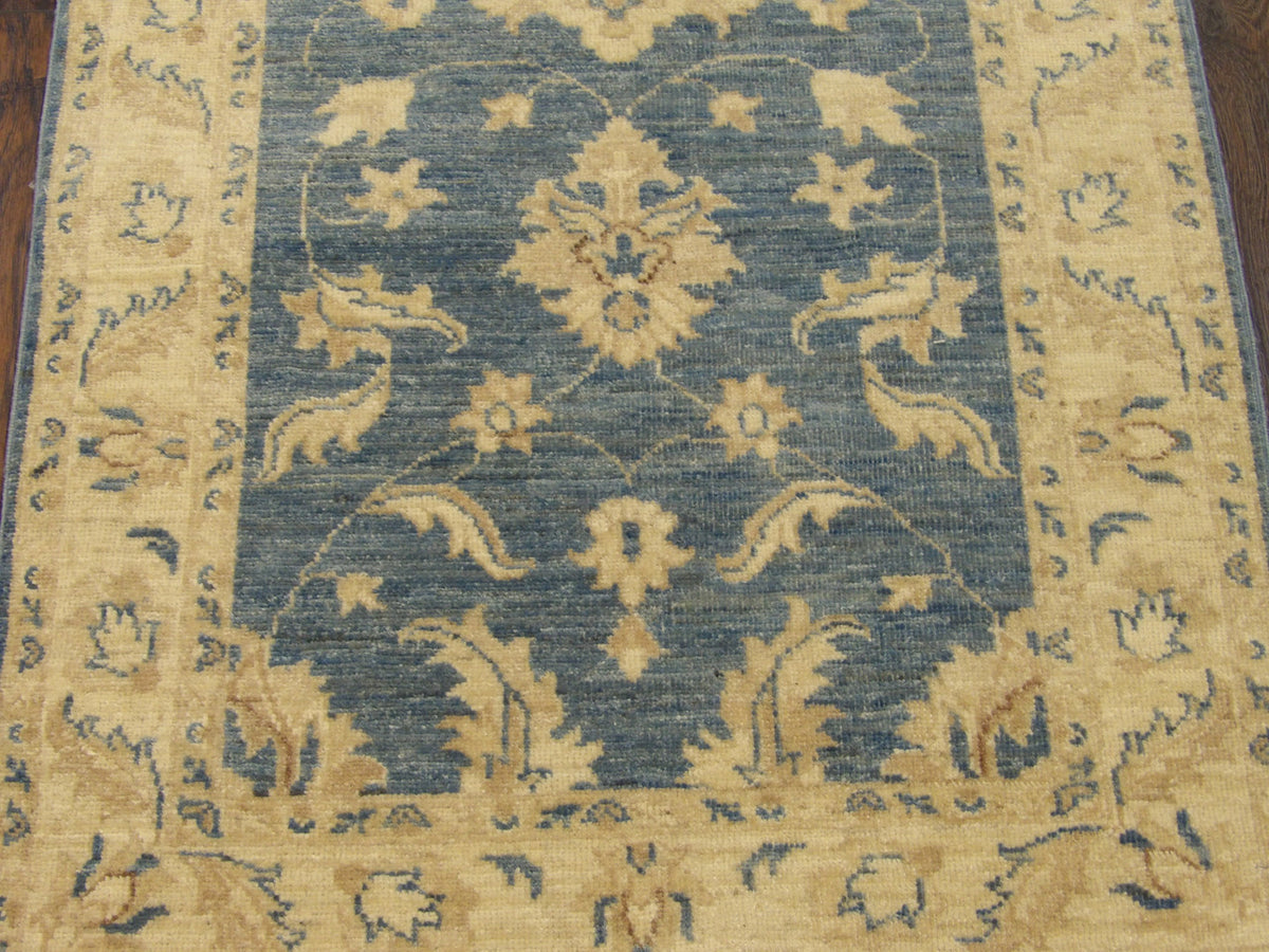 Oushak runner border detail