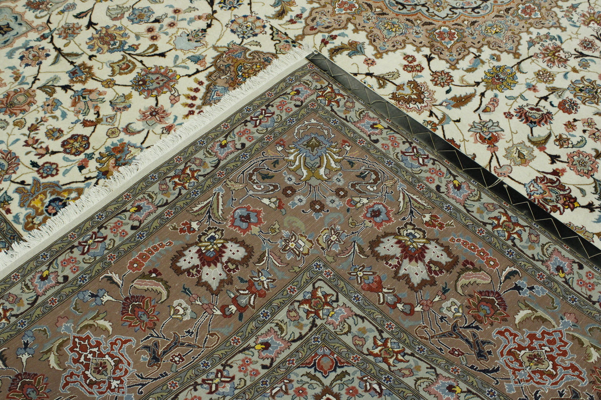 Traditional Fine Qum pattern detail