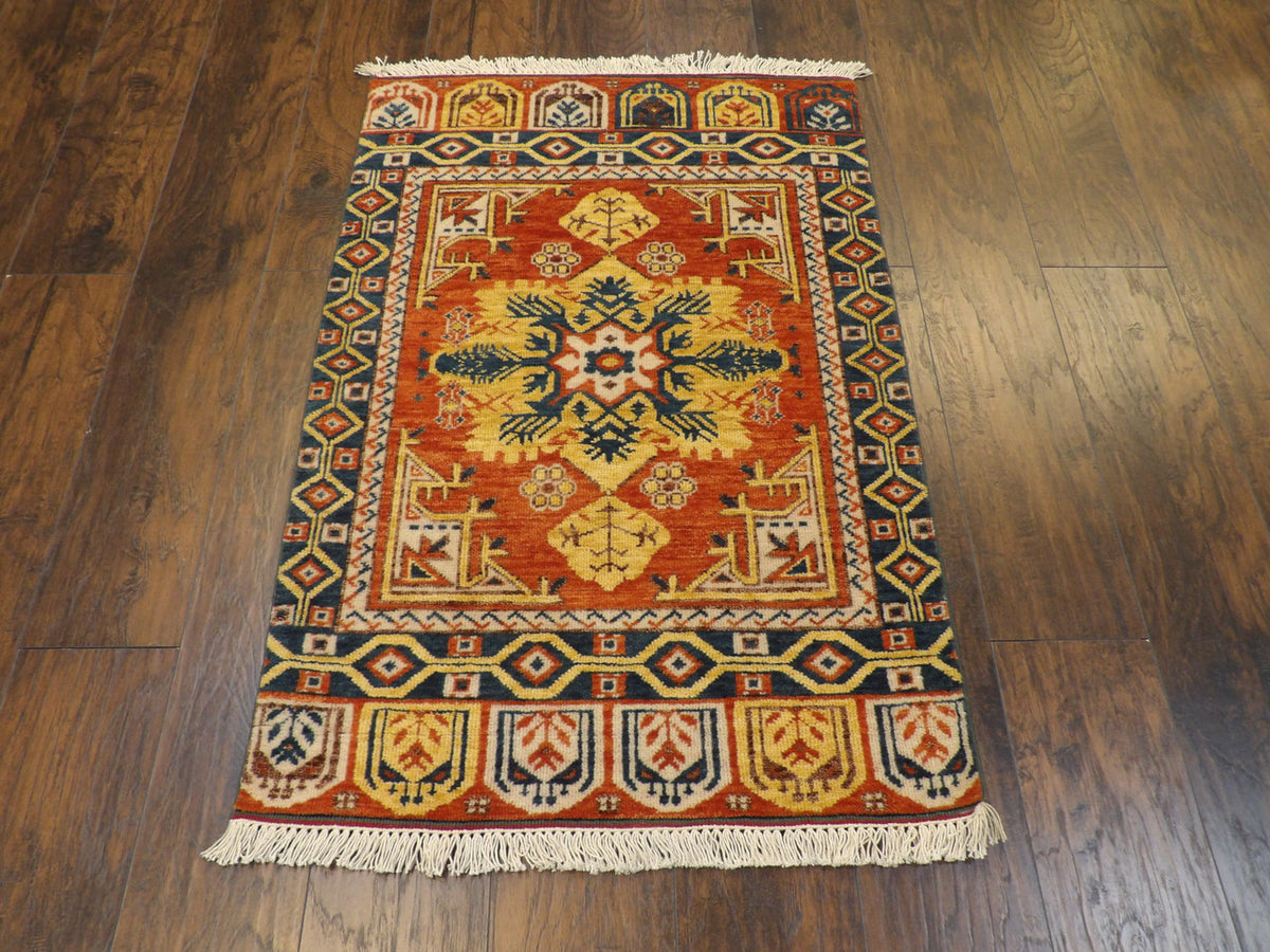 Tribal Turk Heraki rug corner detail