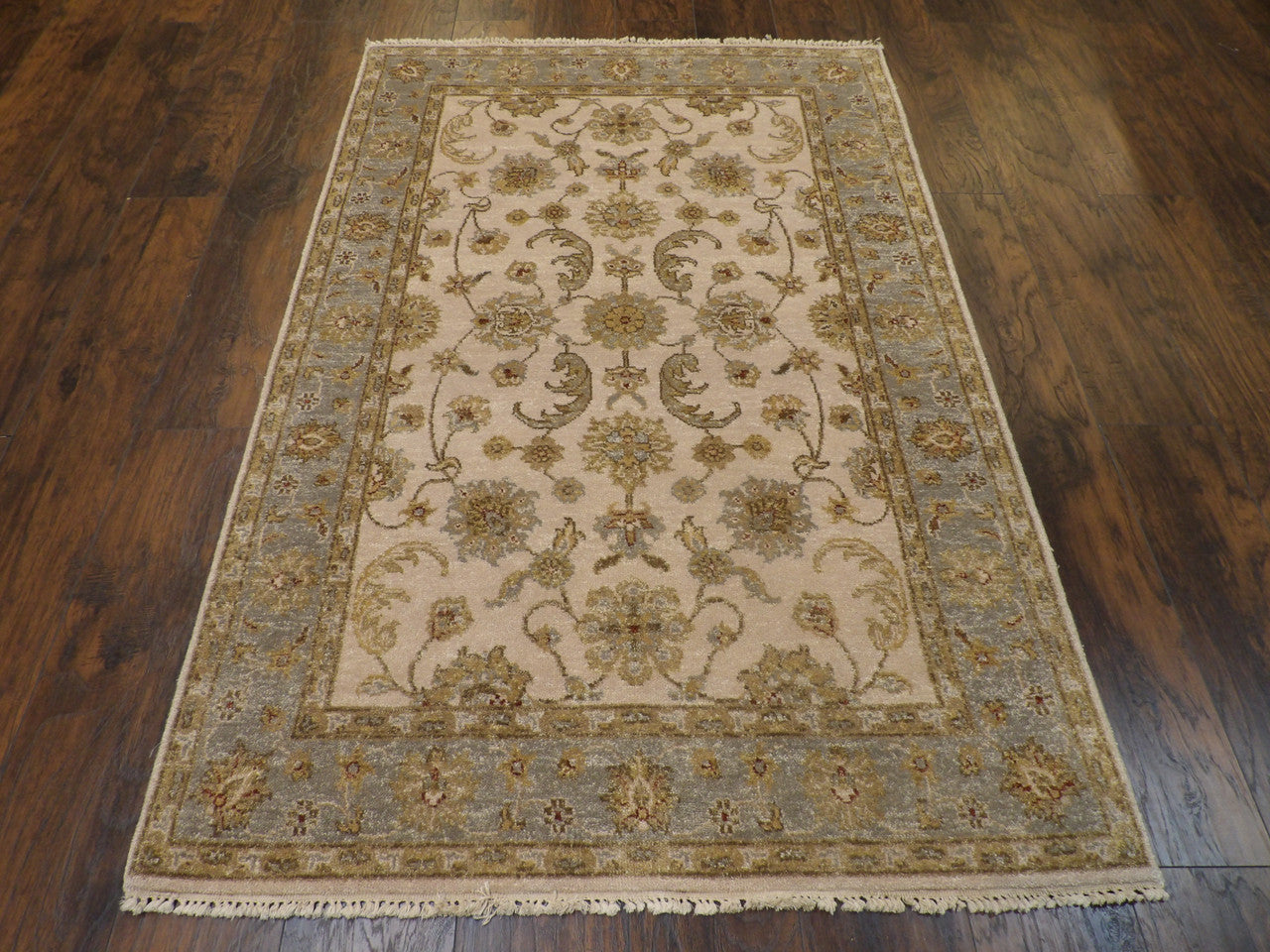 Indo Chobi rug corner detail