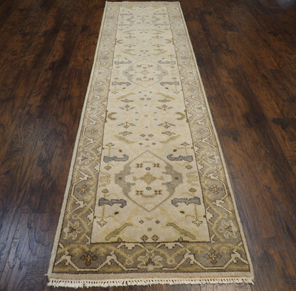Close-up of wool pile on Turkish Oushak runner