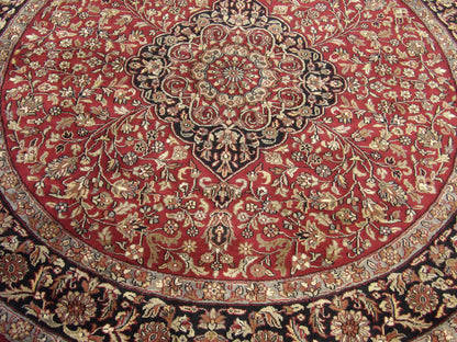 Tabriz rug border detail