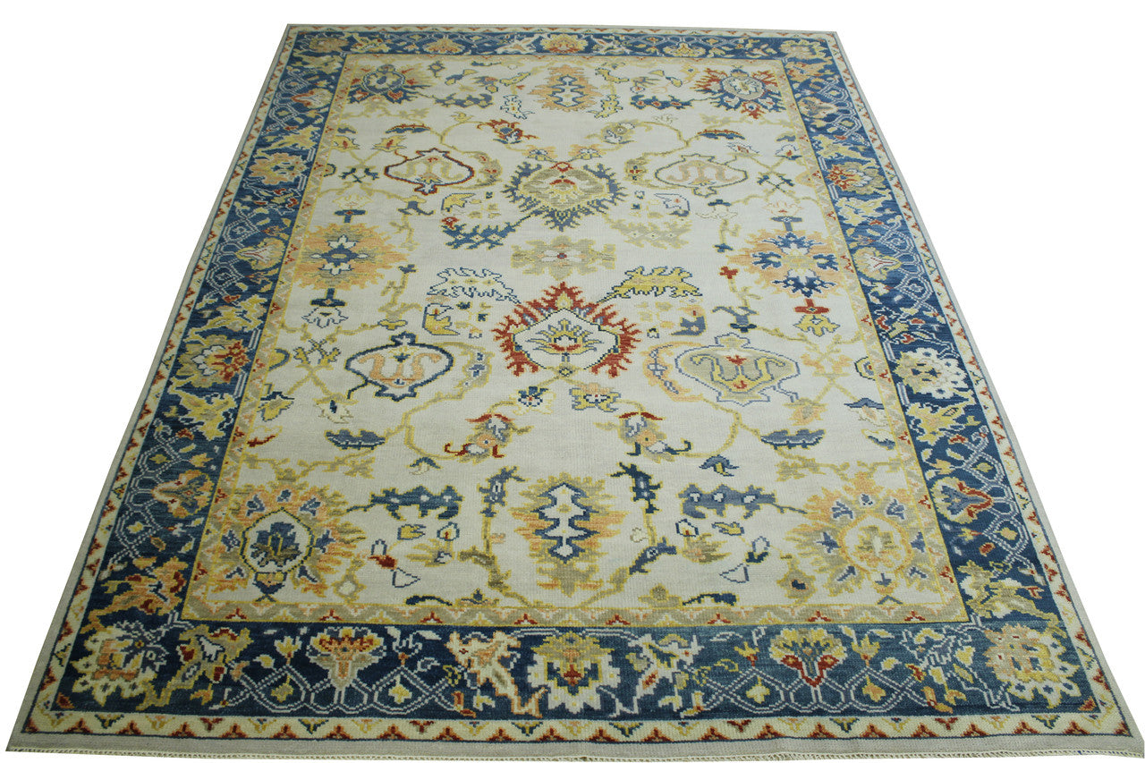 Oushak Colorful Ziegler rug border detail