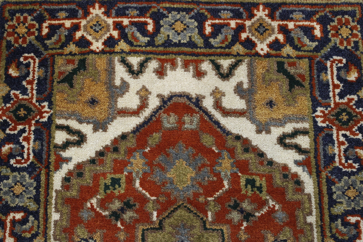 Tribal Indo Heriz rug border detail