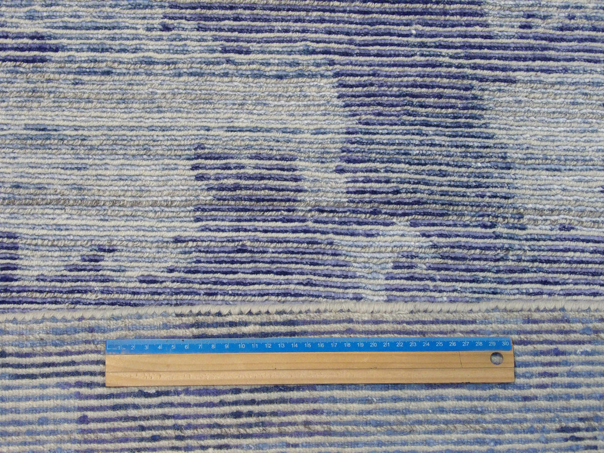 Blue & Gray Modern Silky Abstract rug in room setting