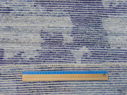 Blue & Gray Modern Silky Abstract rug in room setting