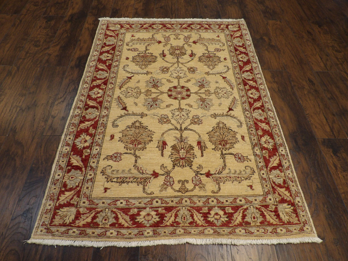 Close-up of wool pile, Beige & Red rug