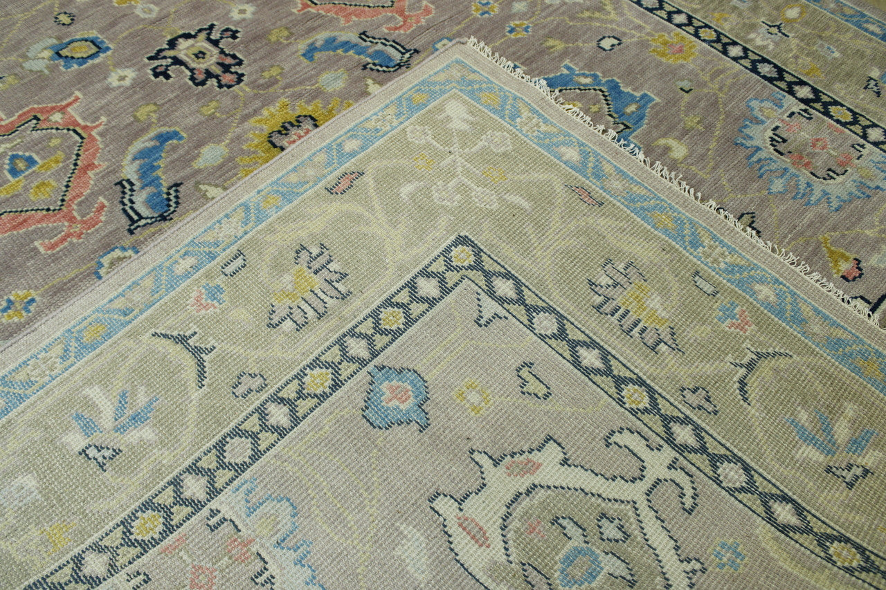 Oushak Colorful Ziegler pattern detail