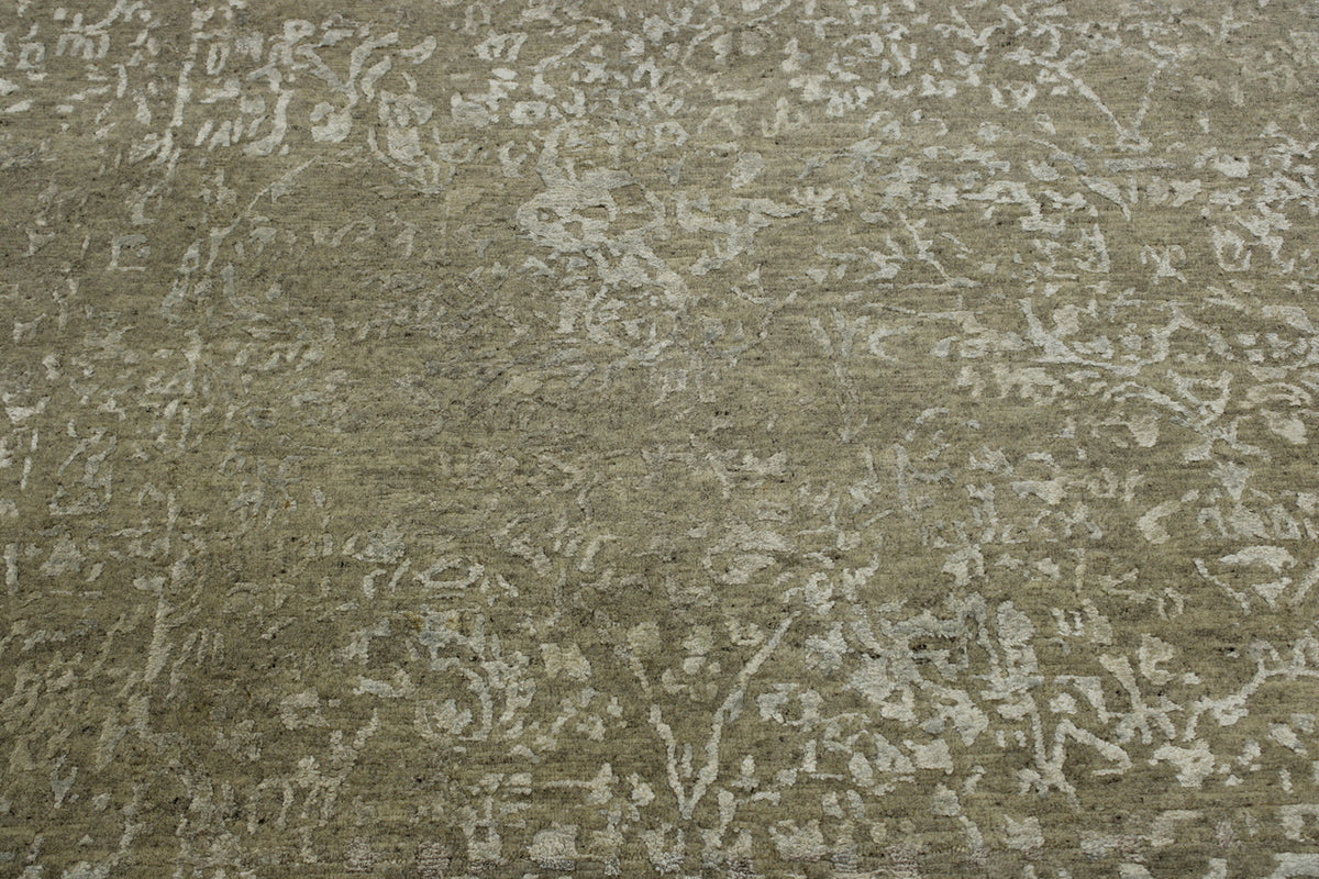 Transitional Abstract Broken Design rug corner detail