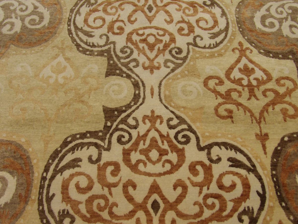 Nepalese Damask Design rug border detail