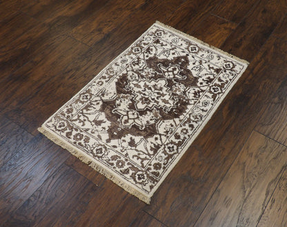 Oushak pattern detail
