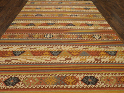 Close-up of wool pile, Brown & Rust rug