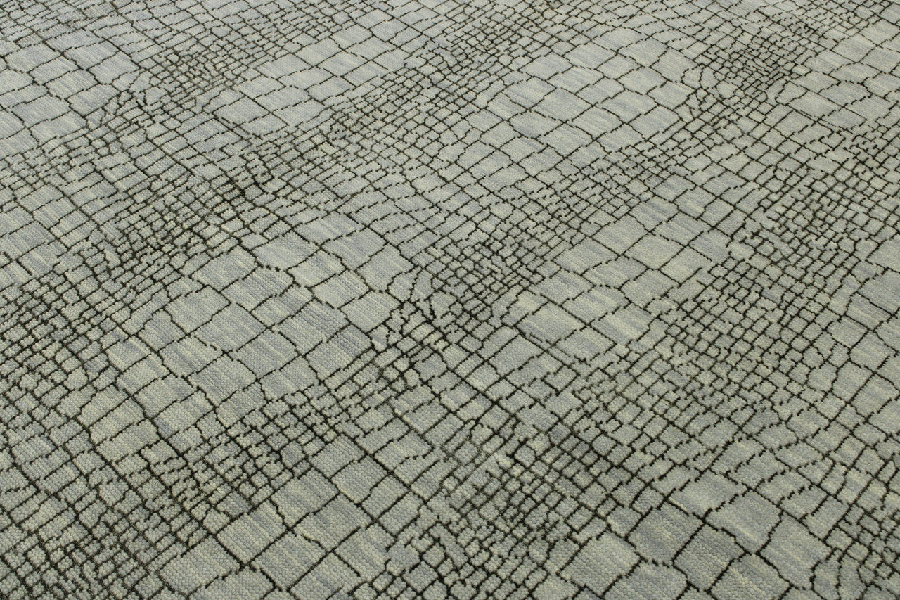 Modern Jigjag Design rug border detail