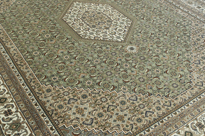 Traditional Bidjar Design rug corner detail