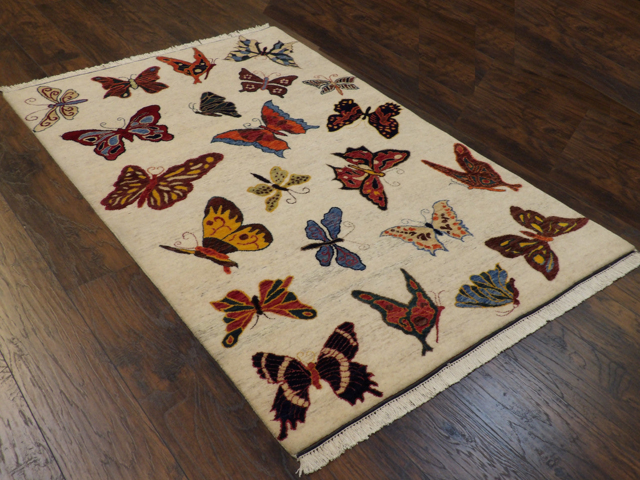 Full view of Butterfly Design Coastal W11014 rug