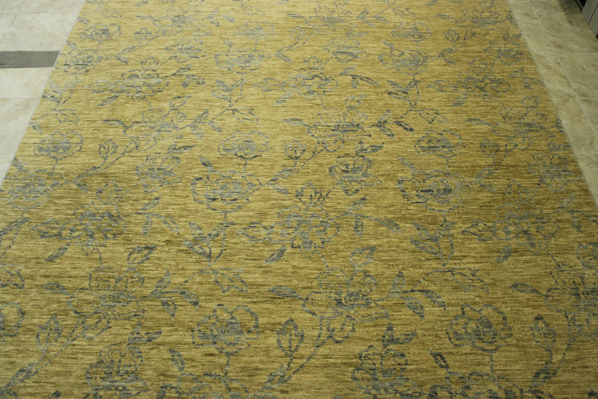 Close-up of wool pile, Blue & Gold rug