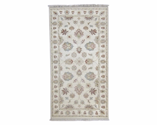 Indo Chobie  Hand knotted Wool Rug 2'4" x 4'6" - w519