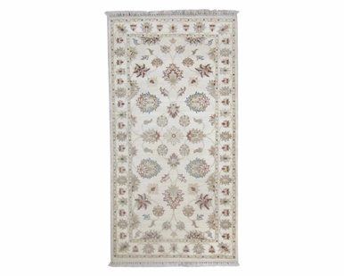 Indo Chobie  Hand knotted Wool Rug 2'4" x 4'6" - w519