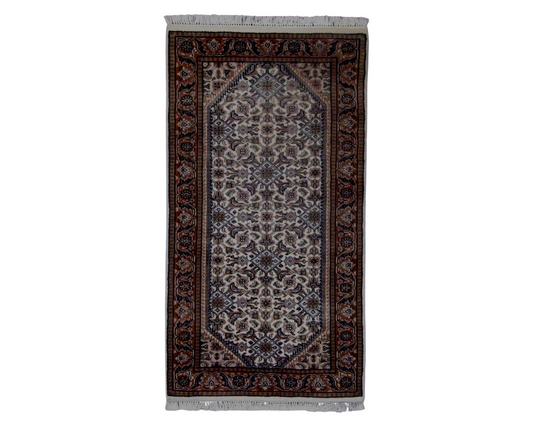 Fine Persian Kashan Hand knotted Wool Rug  2'4" x 4'5" - W11360