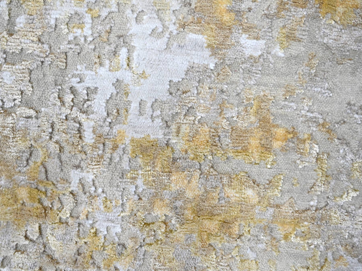 Modern / Contemporary hand-knotted wool/silk rug in Beige, 4'0" x 5'9", SKU O010055
