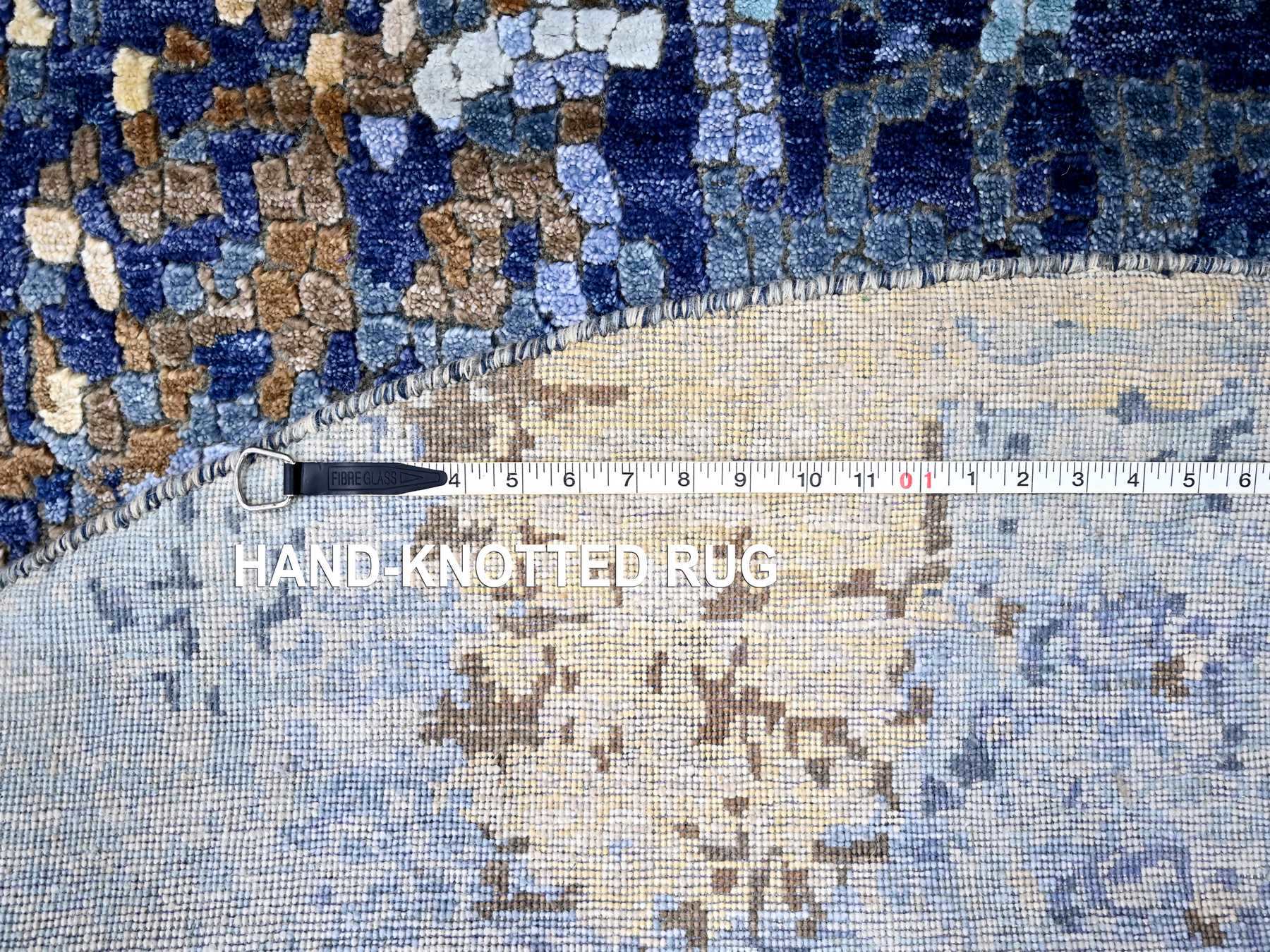 Modern / Contemporary hand-knotted wool/silk rug in Blue, 7'9" x 7'9", SKU O010100