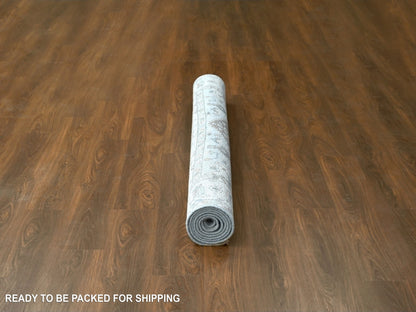 Heriz hand-knotted wool rug in Gray & Ivory, 6' x 9' — SKU O010184 (view 6)