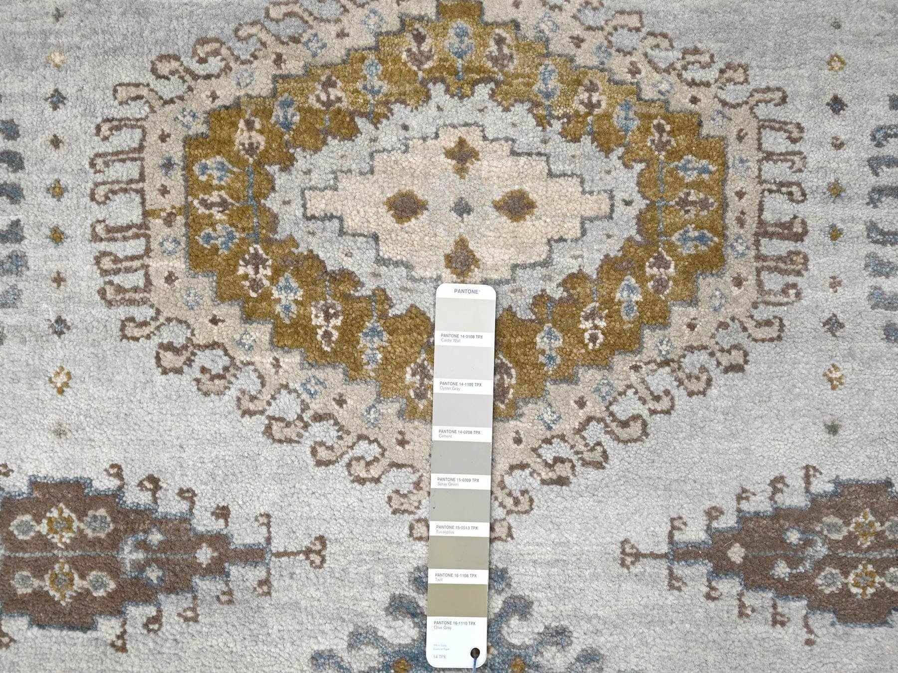 Tribal & Geometric hand-knotted wool rug in Gray & Ivory, 5'1" x 6'10" — SKU O010190 (view 4)