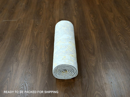 Beige 2'7" x 7'10" Modern and Contemporary Hand knotted Wool/Silk Rug - Sku: O010201