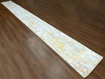 Beige 2'7" x 23'6" Modern and Contemporary Hand knotted Wool/Silk Rug - Sku: O010207