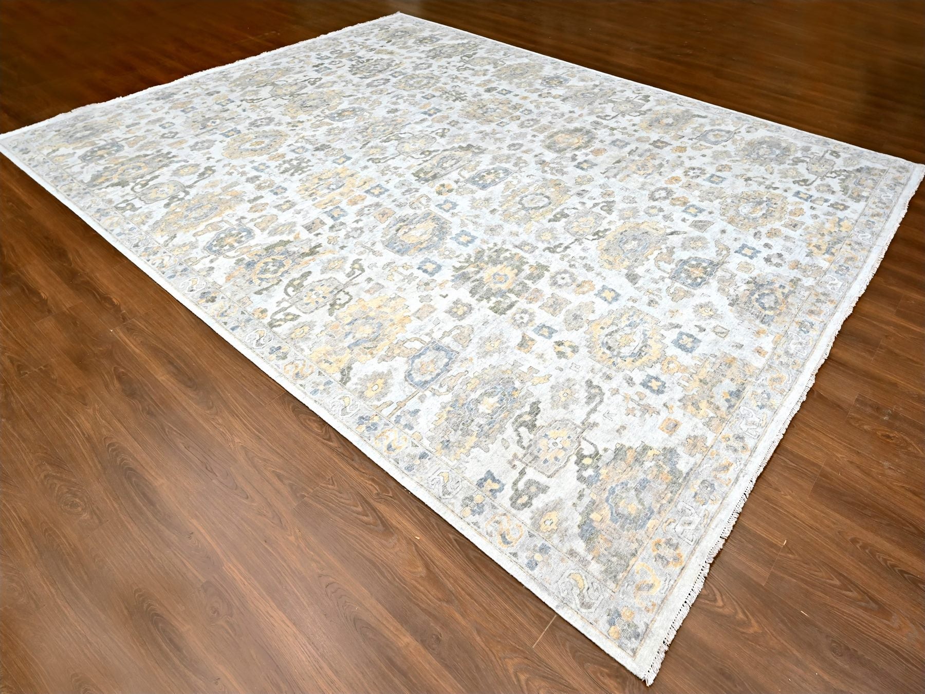 Mahal Oushak hand-knotted wool rug in Gray, 12'1" x 14'11" — SKU O010217 (view 3)