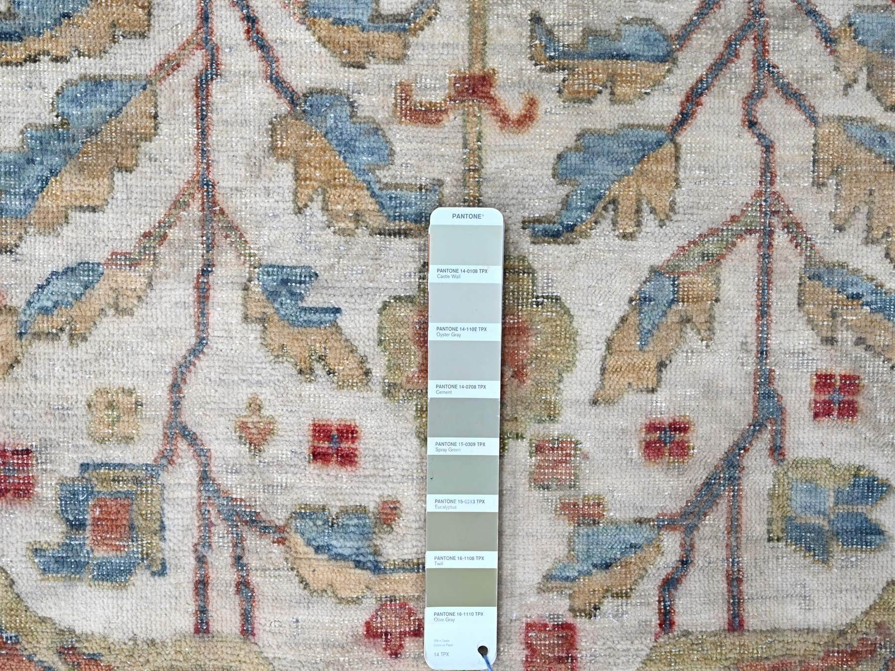 Mahal Oushak hand-knotted wool rug in Ivory & Blue, 11'11" x 15' — SKU O010222 (view 7)