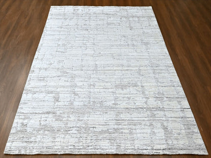 Modern / Contemporary hand-knotted wool/silk rug in Ivory, 7'11" x 10' — SKU O010270 (view 2)