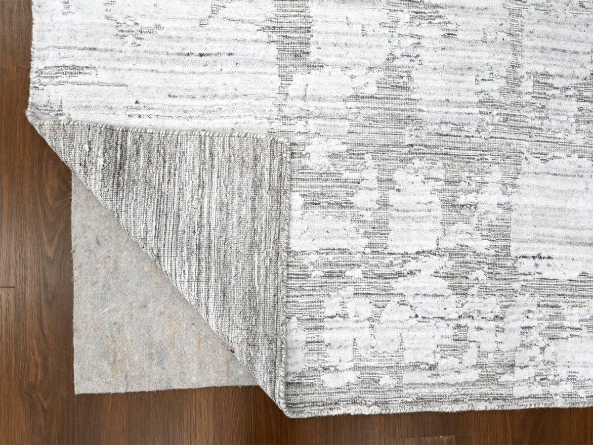 Modern / Contemporary hand-knotted wool/silk rug in Ivory, 7'11" x 10' — SKU O010270 (view 4)
