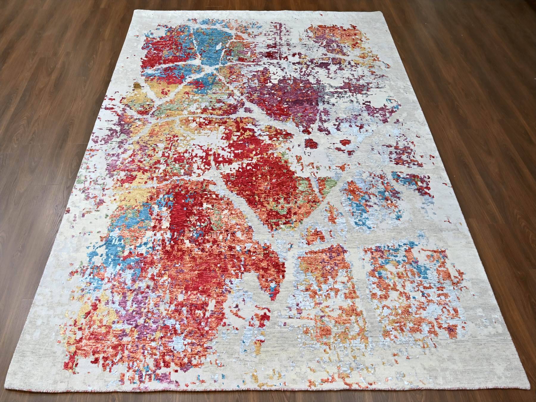 Modern / Contemporary hand-knotted wool/silk rug in Red, 9'1" x 12' — SKU O010271 (view 2)