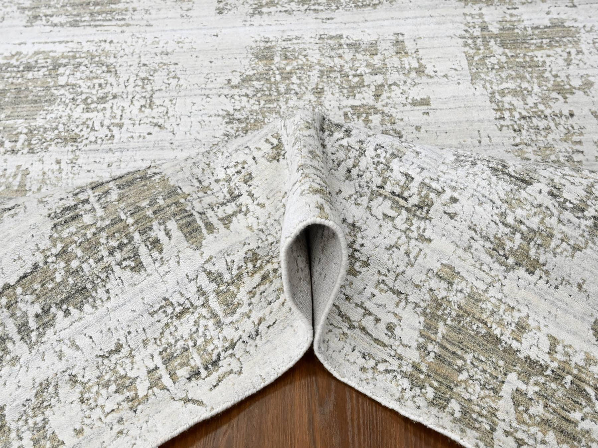 Modern / Contemporary hand-knotted wool/silk rug in Ivory, 8' x 9'11" — SKU O010281 (view 5)