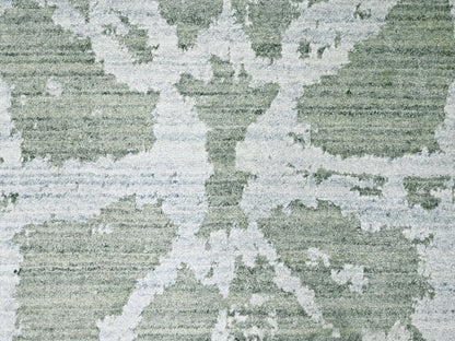 Green 6'7" x 9'6" Modern / Contemporary Handloom Wool/Silk Rug - Sku: O010282