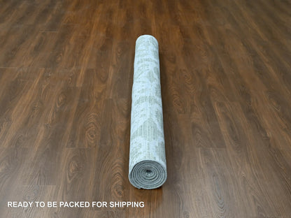 Green 6'7" x 9'6" Modern / Contemporary Handloom Wool/Silk Rug - Sku: O010282