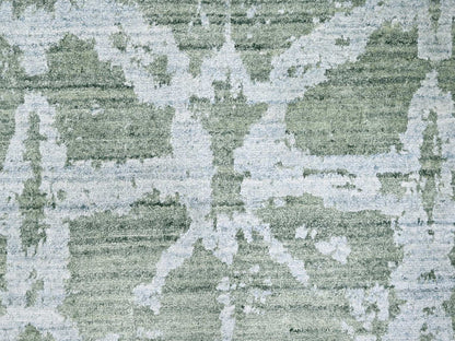 Green 5'5" x 7'5" Modern / Contemporary Handloom Wool/Silk Rug - Sku: O010283