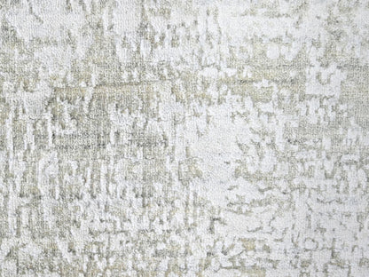 Modern / Contemporary hand-knotted wool/silk rug in Gray, 4'1" x 5'10" — SKU O010284 (view 5)