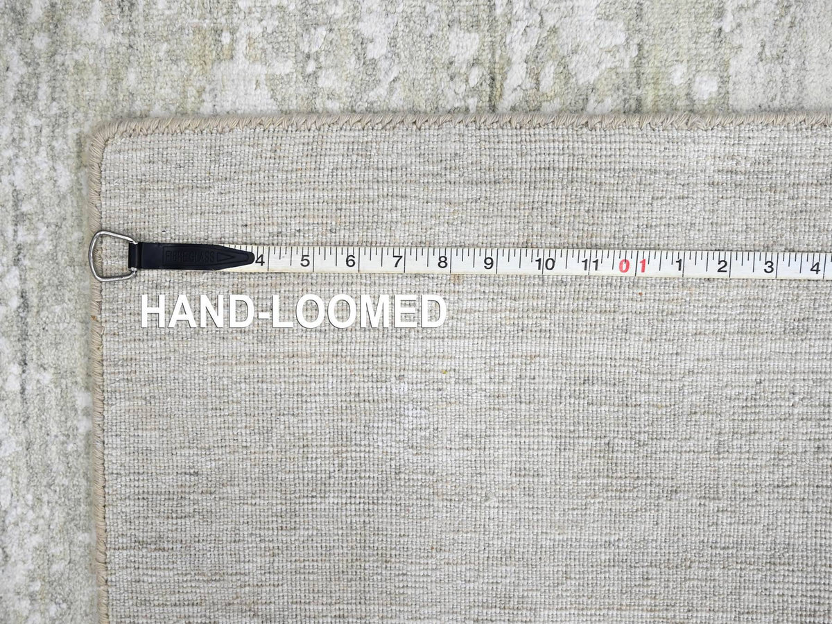 Modern / Contemporary hand-knotted wool/silk rug in Gray, 4'1" x 5'10" — SKU O010284 (view 8)