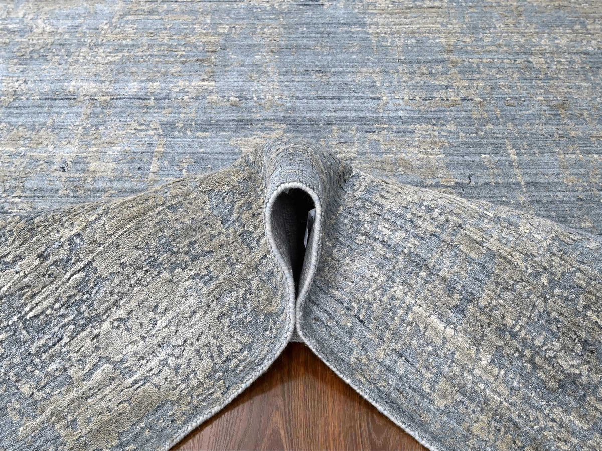Modern / Contemporary hand-knotted wool/silk rug in Gray, 8' x 9'11" — SKU O010286 (view 5)