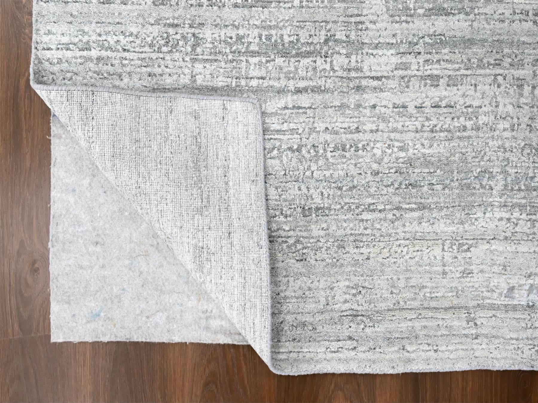 Modern / Contemporary hand-knotted wool/silk rug in Gray, 4'2" x 6' — SKU O010289 (view 3)