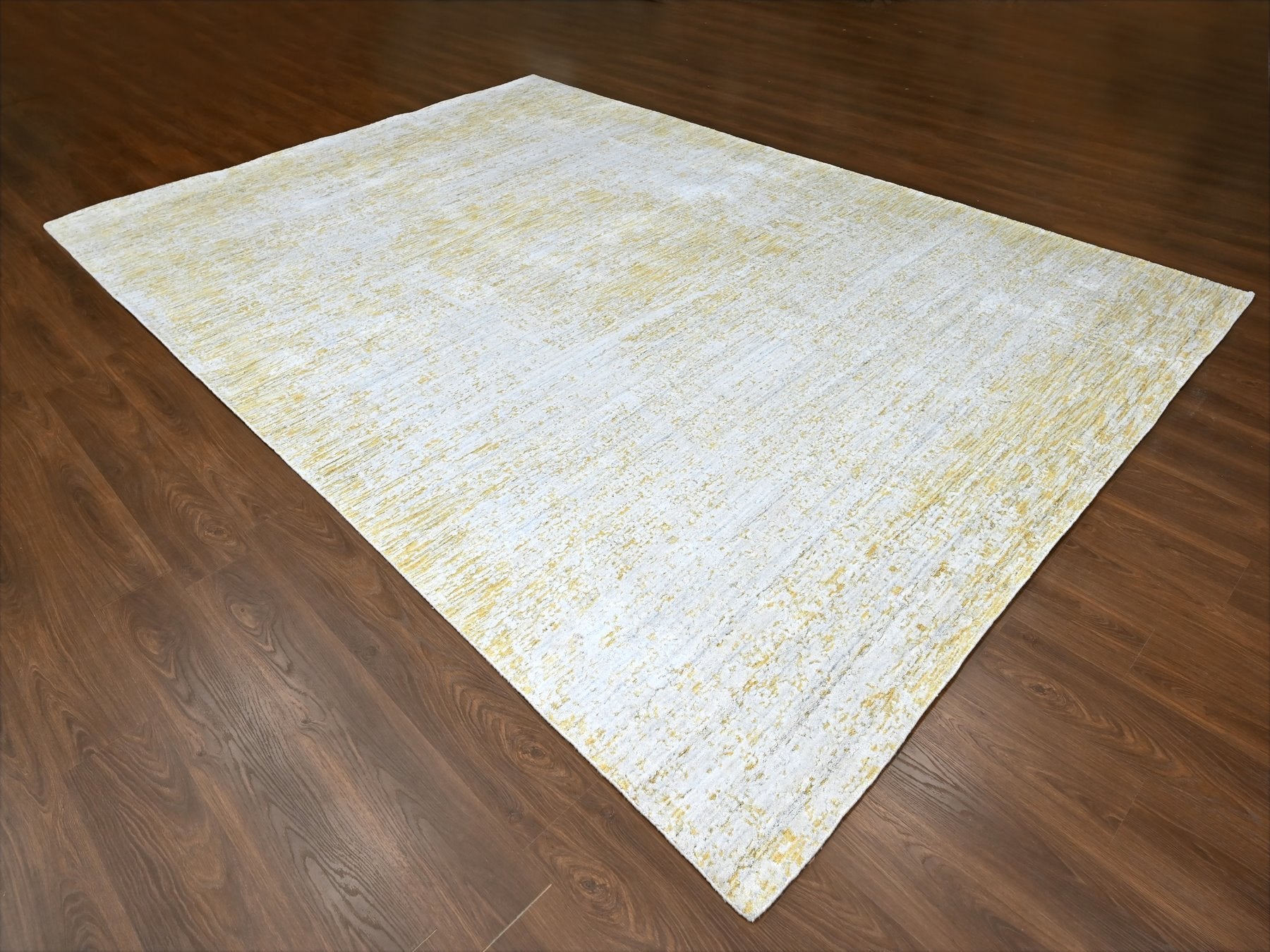 Modern / Contemporary hand-knotted wool/silk rug in Yellow, 9'10" x 13'10" — SKU O010291 (view 3)