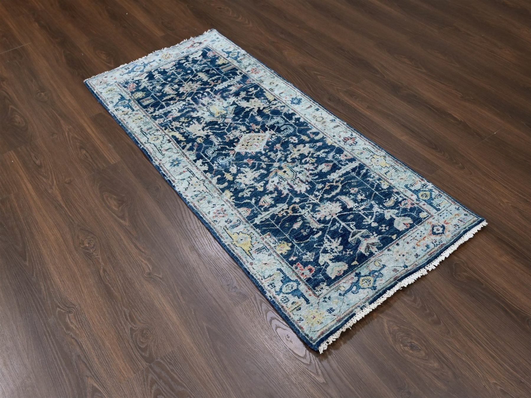 Blue 2'7" x 5'9" Heriz Hand knotted Wool Rug - Sku: O010317