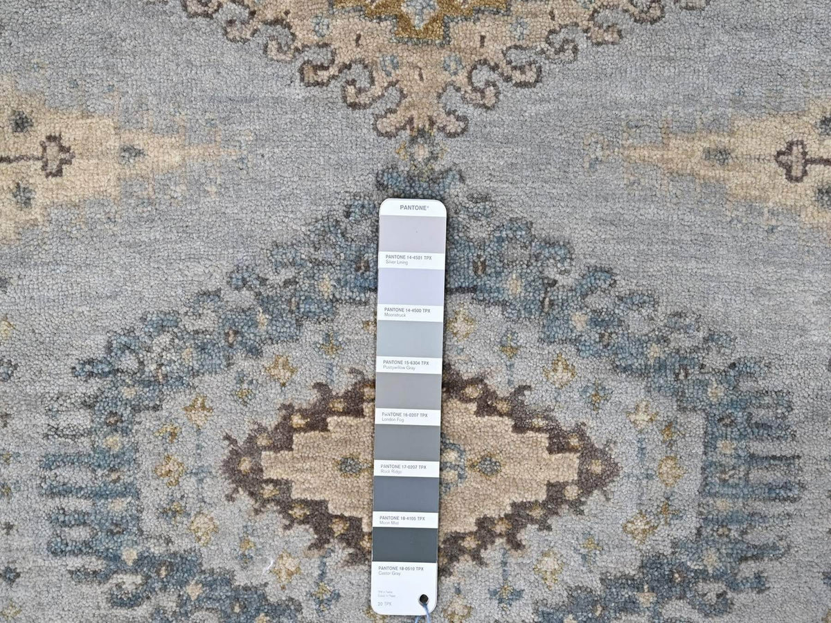 Tribal & Geometric hand-knotted wool rug in Gray & Ivory, 4'1" x 6' — SKU O010325 (view 4)