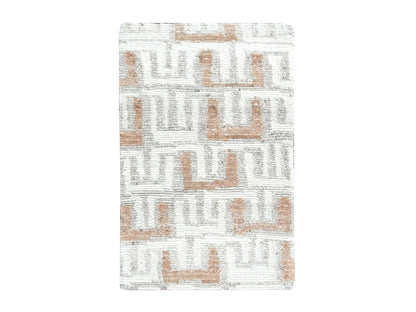 Modern / Contemporary hand-knotted wool rug in Ivory, 2'1" x 3' — SKU O010330