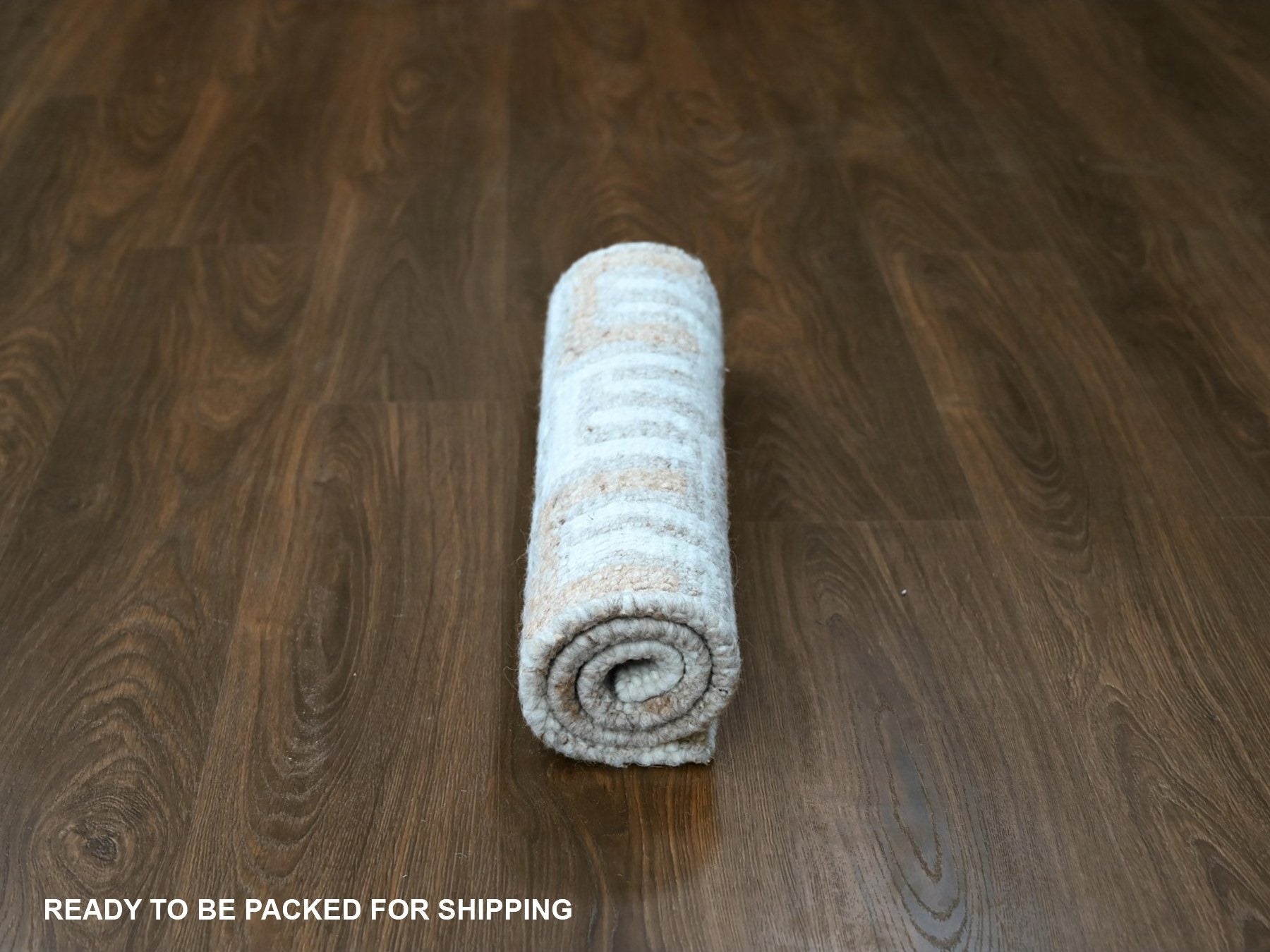 Modern / Contemporary hand-knotted wool rug in Ivory, 2'1" x 3' — SKU O010331 (view 5)